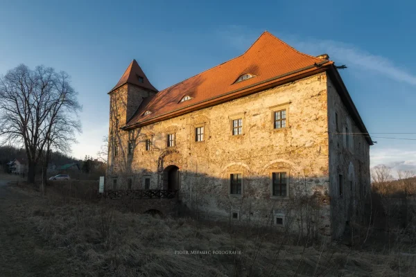 Dwór Czarne
