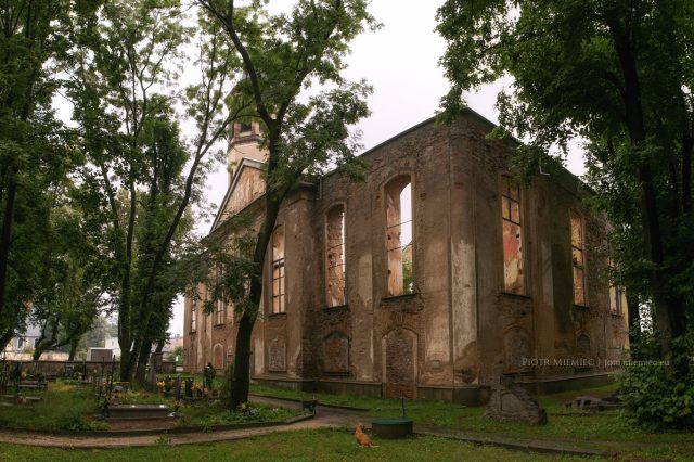 Miłków – ruiny kościoła
