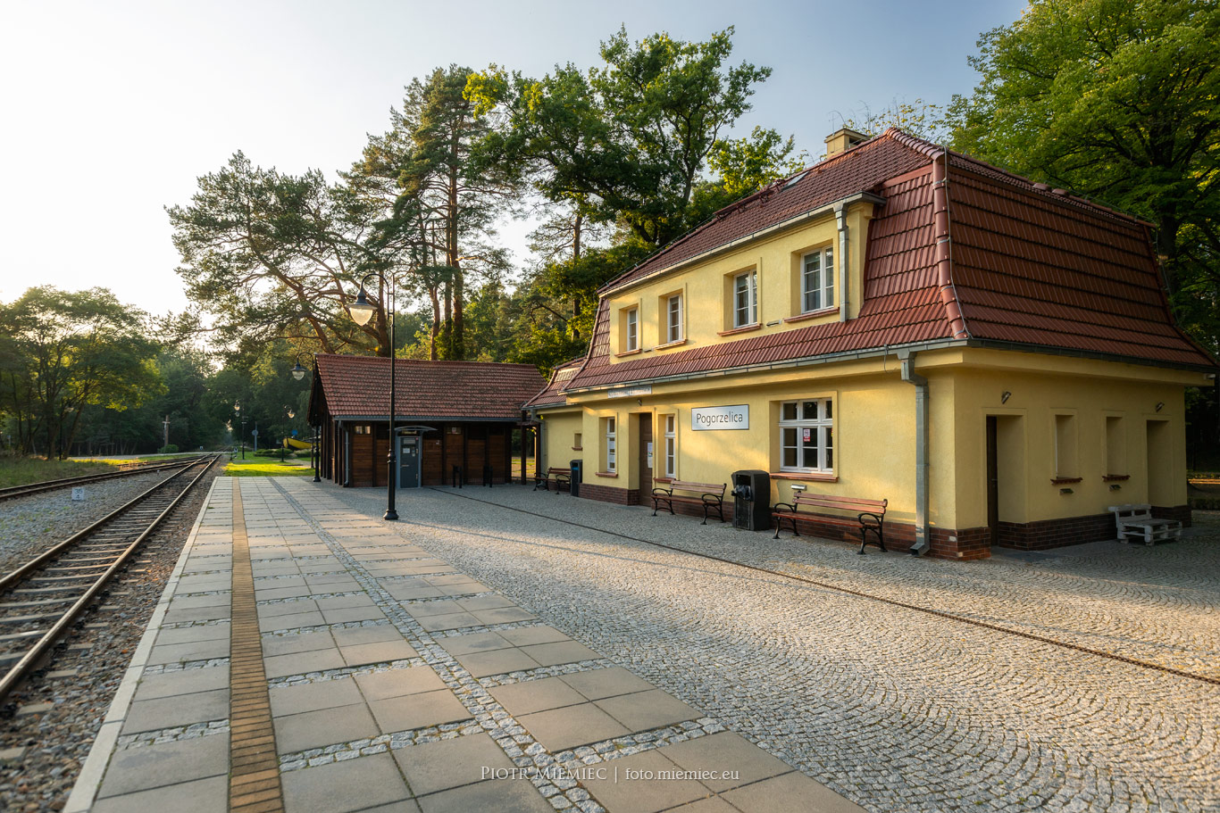 Stacja wąskotorówki i Pogorzelicy