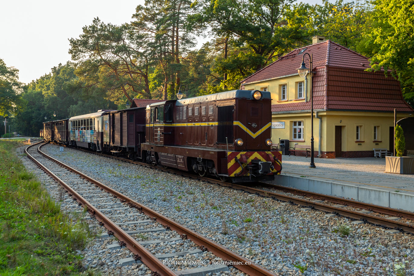 Stacja kolei wąskotorowej w Pogorzelicy