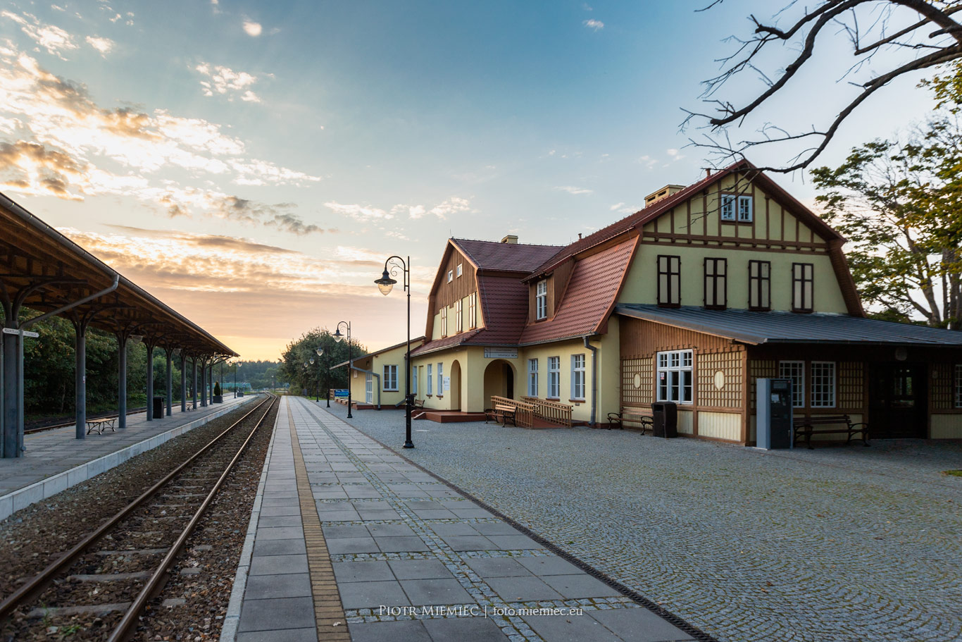 Stacja kolei wąskotorowej w Rewalu