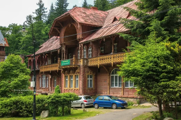 Międzygórze – drewniane peryferia Sudetów. Górska miejscowość z duszą