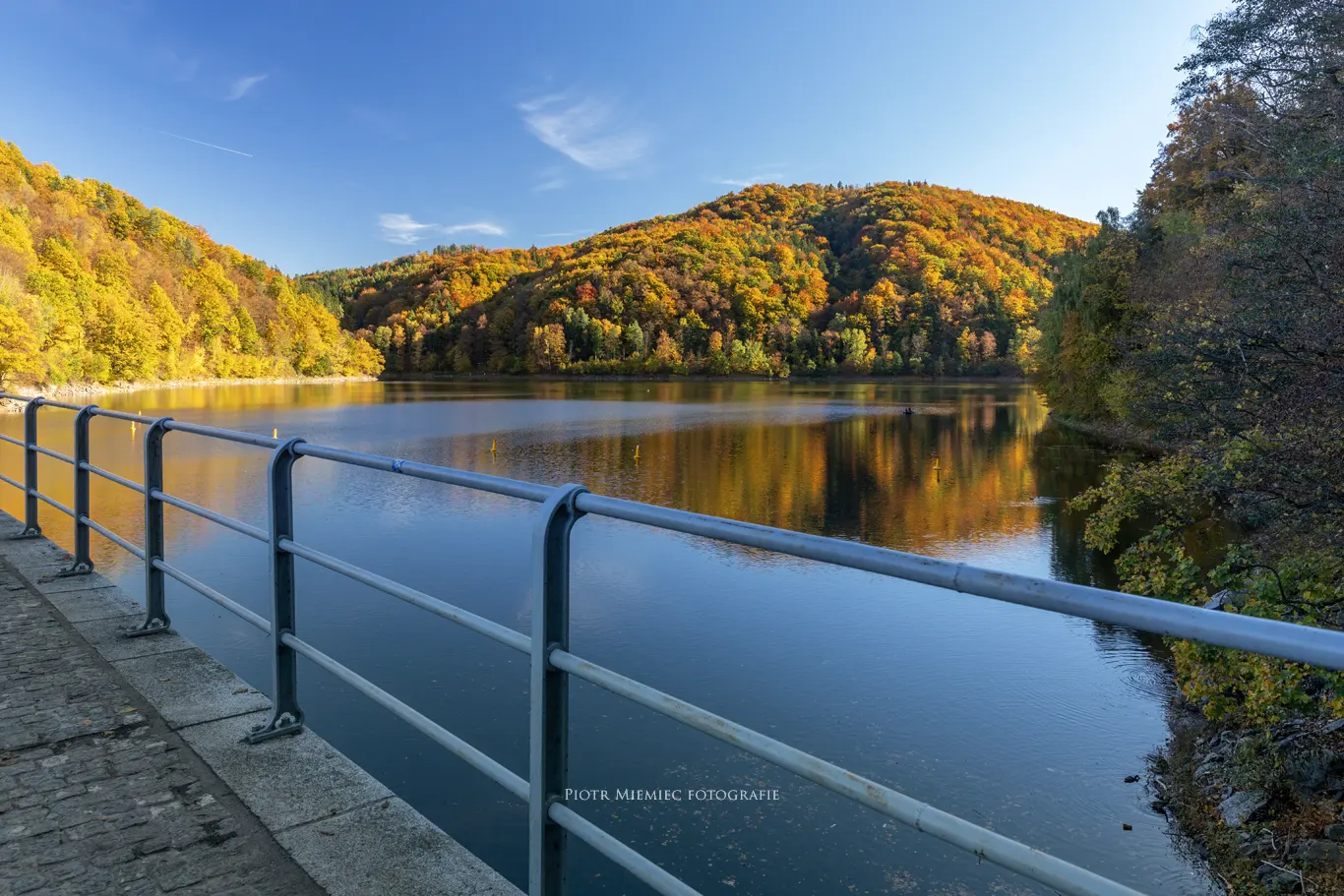 Panorama Jeziora Bystrzyckiego z tamy
