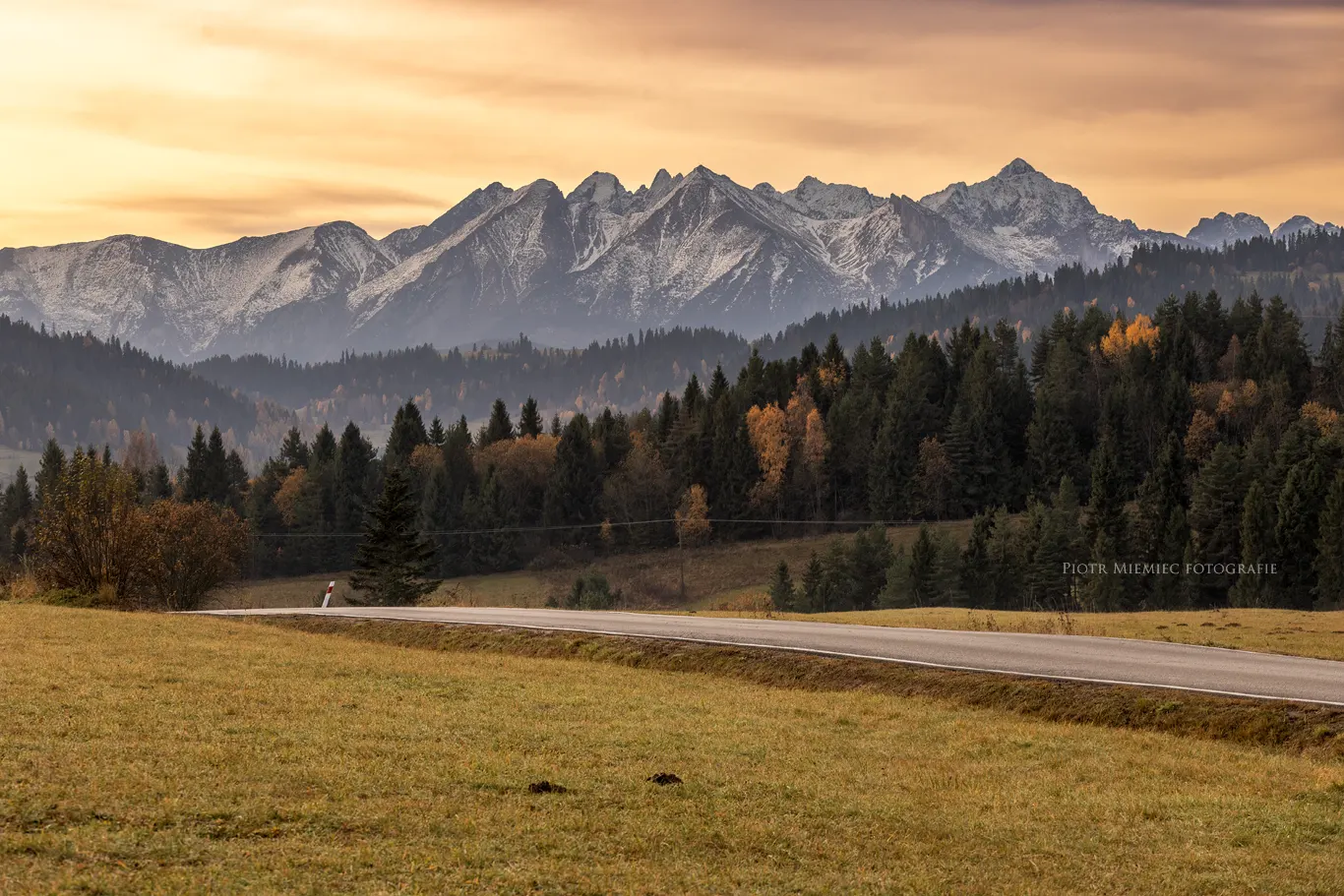 Tatry Bielskie z okolic Łapsz Wyżnych